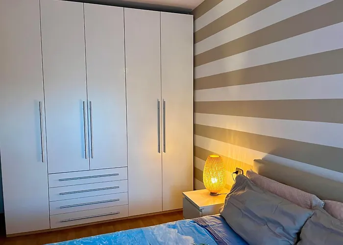 Bilocale Nuovo In Centro 4 Posti Letto *