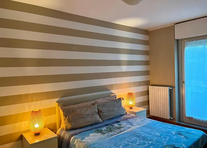 Bilocale Nuovo In Centro 4 Posti Letto